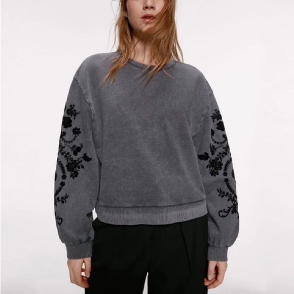 Zara Cropped Sweat Shirt Gray & Black Floral Flocked Balloon Sleeve Sz XL - Picture 1 of 13